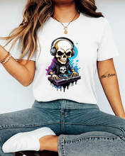 🎶 Ženska Majica DJ Skull – 100% Organski Pamuk, Streetwear Stil - tsrm2-14